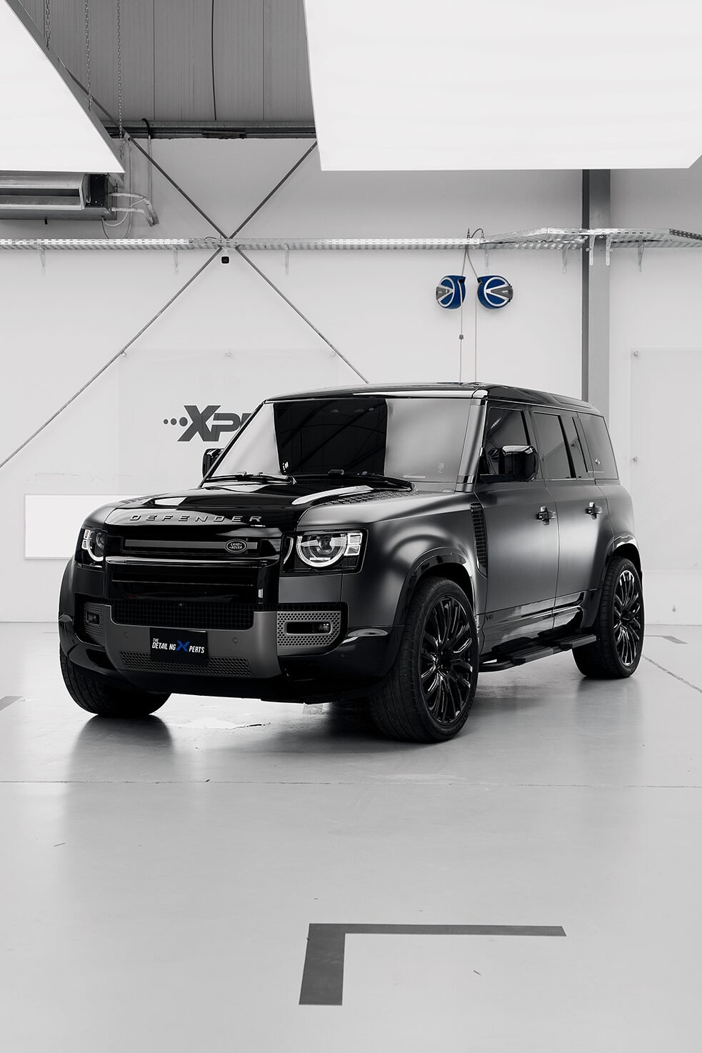 Defender Black Edition (Full)